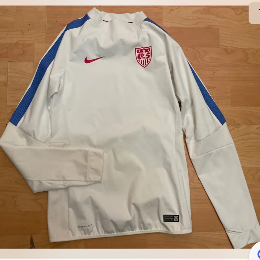 Nike White USA Soccer Long Sleeve Top with Blue Accents